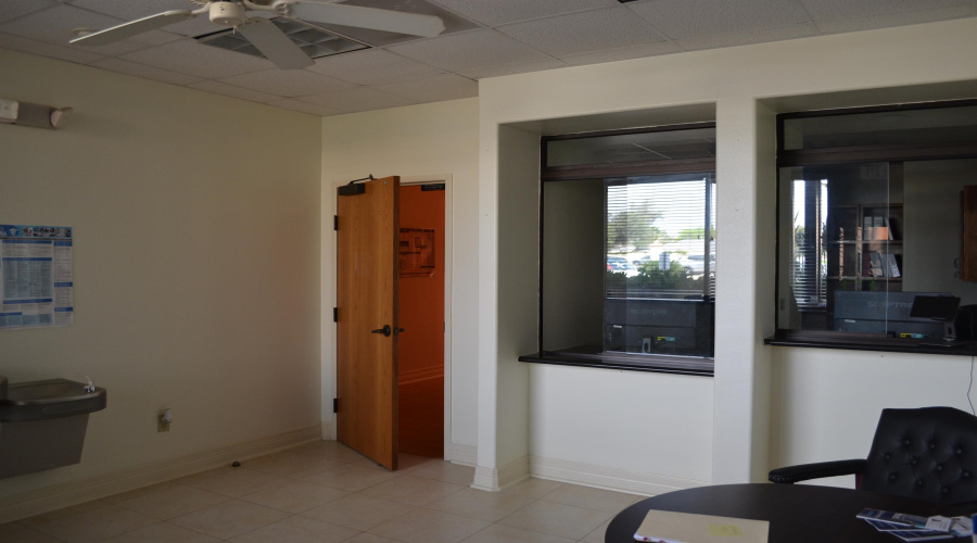 2344 Laguna Del Mar Ct, Laredo, Texas 78041, 6 Rooms Rooms,2 BathroomsBathrooms,Commercial retail/office,For Rent,2344 Laguna Del Mar Ct,20264801