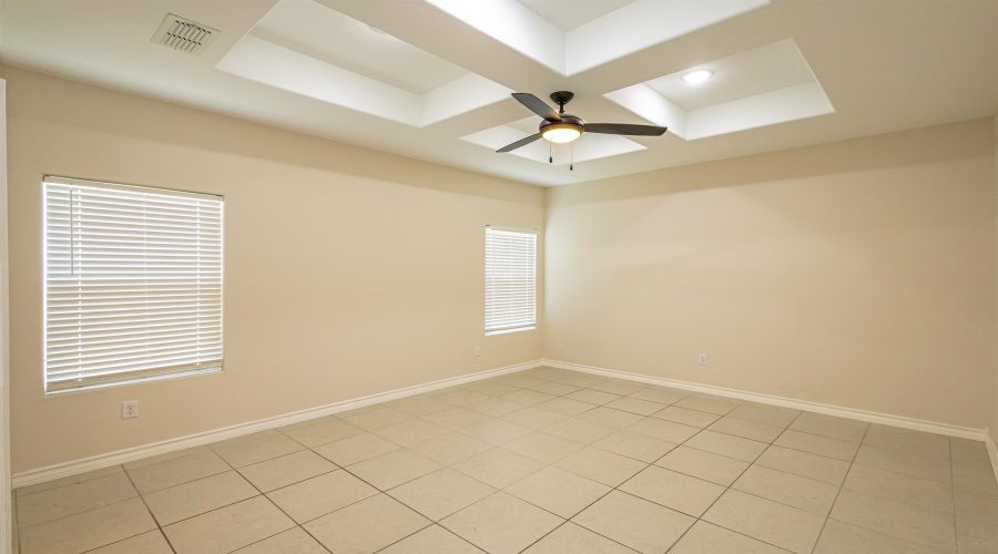 1512 Latigo Loop, LAREDO, Texas 78046, 4 Bedrooms Bedrooms, 6 Rooms Rooms,2 BathroomsBathrooms,Residential,For Rent,1512 Latigo Loop,20264791