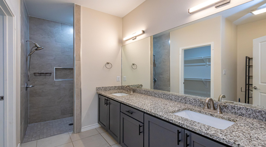 1512 Latigo Loop, LAREDO, Texas 78046, 4 Bedrooms Bedrooms, 6 Rooms Rooms,2 BathroomsBathrooms,Residential,For Rent,1512 Latigo Loop,20264791