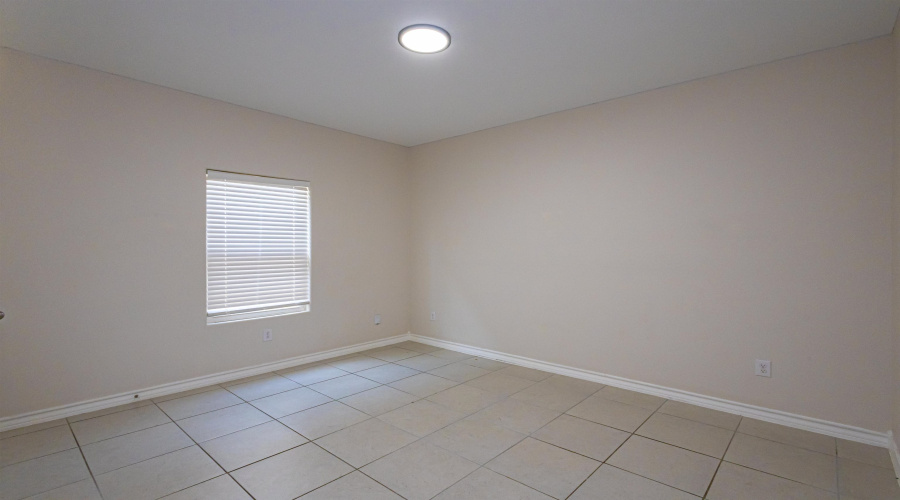 1512 Latigo Loop, LAREDO, Texas 78046, 4 Bedrooms Bedrooms, 6 Rooms Rooms,2 BathroomsBathrooms,Residential,For Rent,1512 Latigo Loop,20264791