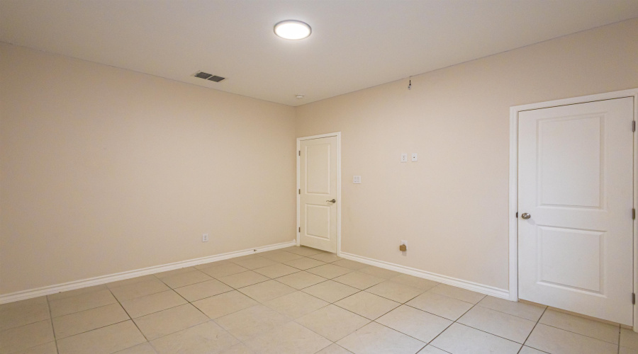 1512 Latigo Loop, LAREDO, Texas 78046, 4 Bedrooms Bedrooms, 6 Rooms Rooms,2 BathroomsBathrooms,Residential,For Rent,1512 Latigo Loop,20264791