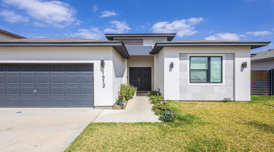 1512 Latigo Loop, LAREDO, Texas 78046, 4 Bedrooms Bedrooms, 6 Rooms Rooms,2 BathroomsBathrooms,Residential,For Rent,1512 Latigo Loop,20264791