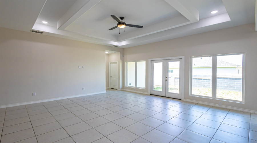 1512 Latigo Loop, LAREDO, Texas 78046, 4 Bedrooms Bedrooms, 6 Rooms Rooms,2 BathroomsBathrooms,Residential,For Rent,1512 Latigo Loop,20264791