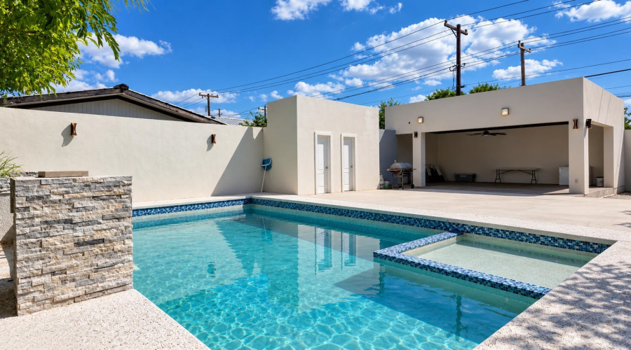 314-316 Victoria St, Laredo, Texas 78040, 1 Bedroom Bedrooms, 2 Rooms Rooms,1 BathroomBathrooms,Residential,For Sale,314-316 Victoria St,20264792