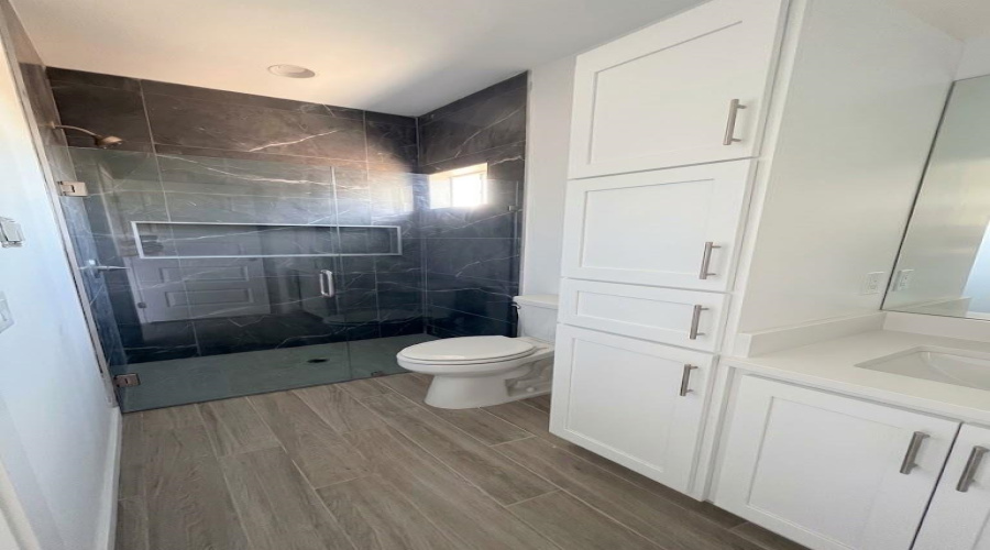 3918 Texas Dr., Laredo, Texas 78046, 3 Bedrooms Bedrooms, 5 Rooms Rooms,2 BathroomsBathrooms,Residential,For Sale,3918 Texas Dr.,20264793