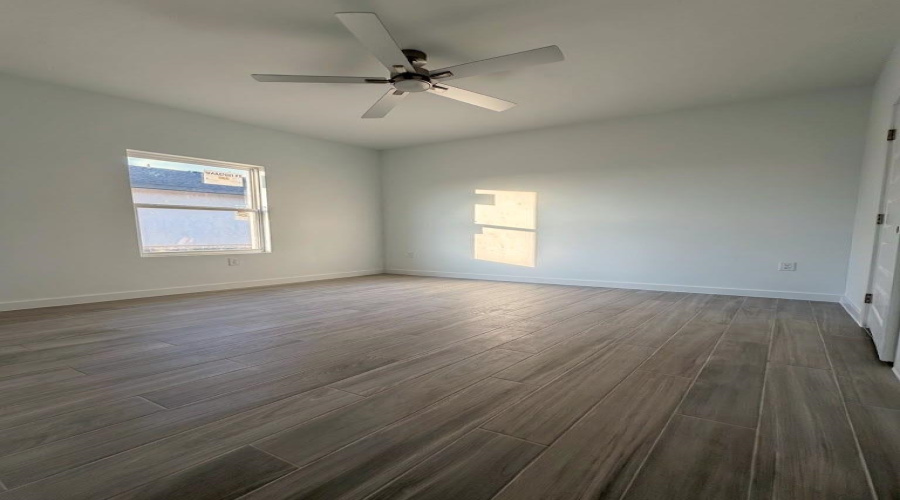 3918 Texas Dr., Laredo, Texas 78046, 3 Bedrooms Bedrooms, 5 Rooms Rooms,2 BathroomsBathrooms,Residential,For Sale,3918 Texas Dr.,20264793