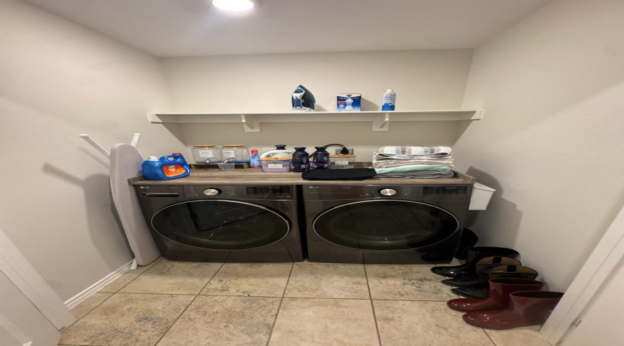 5202 Anacahuita Dr, LAREDO, Texas 78046, 4 Bedrooms Bedrooms, 5 Rooms Rooms,2 BathroomsBathrooms,Residential,For Sale,5202 Anacahuita Dr,20264797