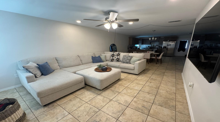 5202 Anacahuita Dr, LAREDO, Texas 78046, 4 Bedrooms Bedrooms, 5 Rooms Rooms,2 BathroomsBathrooms,Residential,For Sale,5202 Anacahuita Dr,20264797