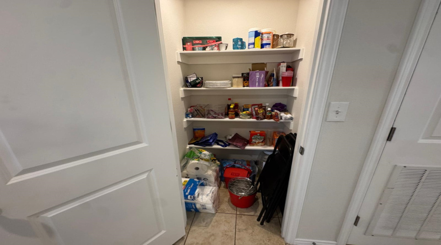 5202 Anacahuita Dr, LAREDO, Texas 78046, 4 Bedrooms Bedrooms, 5 Rooms Rooms,2 BathroomsBathrooms,Residential,For Sale,5202 Anacahuita Dr,20264797