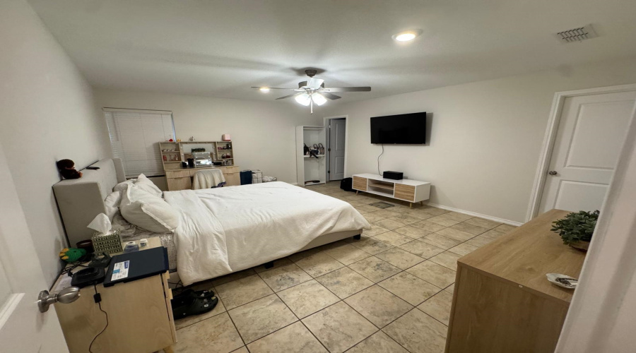 5202 Anacahuita Dr, LAREDO, Texas 78046, 4 Bedrooms Bedrooms, 5 Rooms Rooms,2 BathroomsBathrooms,Residential,For Sale,5202 Anacahuita Dr,20264797