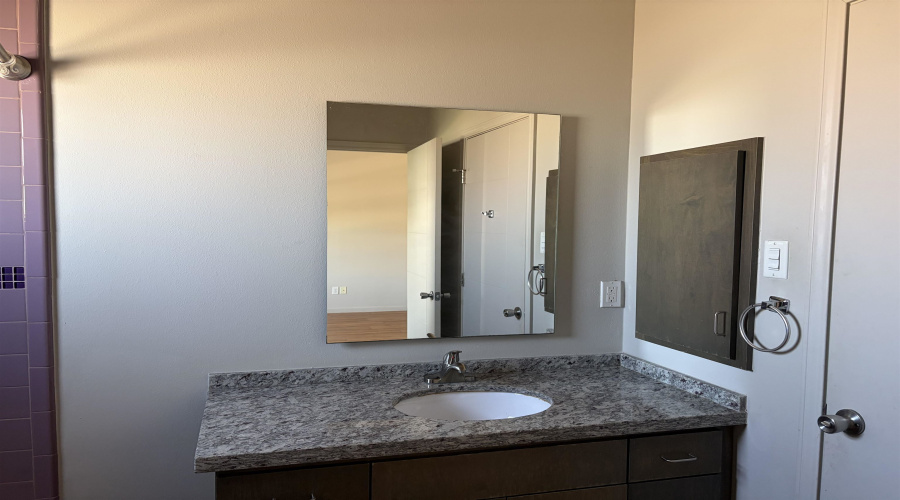 7220 Rocio Dr, Laredo, Texas 78041, 2 Bedrooms Bedrooms, 5 Rooms Rooms,2 BathroomsBathrooms,Residential,For Rent,7220 Rocio Dr,20264800