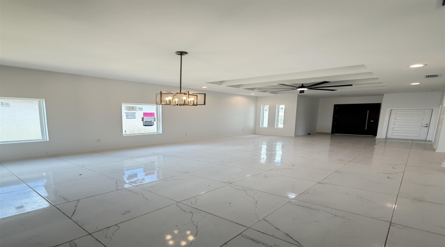 3922 Texas Dr., Laredo, Texas 78046, 3 Bedrooms Bedrooms, 5 Rooms Rooms,2 BathroomsBathrooms,Residential,For Sale,3922 Texas Dr.,20264802