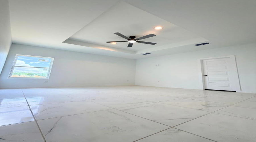 3922 Texas Dr., Laredo, Texas 78046, 3 Bedrooms Bedrooms, 5 Rooms Rooms,2 BathroomsBathrooms,Residential,For Sale,3922 Texas Dr.,20264802