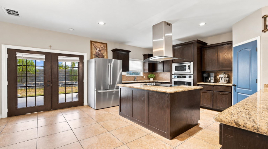 301 Ladera Dr, Laredo, Texas 78045, 5 Bedrooms Bedrooms, 9 Rooms Rooms,2 BathroomsBathrooms,Residential,For Sale,301 Ladera Dr,20264803