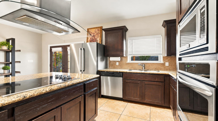 301 Ladera Dr, Laredo, Texas 78045, 5 Bedrooms Bedrooms, 9 Rooms Rooms,2 BathroomsBathrooms,Residential,For Sale,301 Ladera Dr,20264803