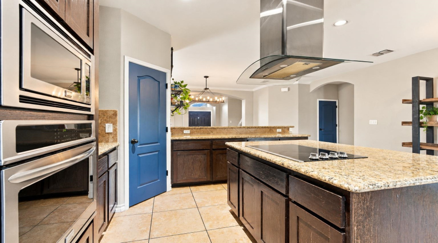 301 Ladera Dr, Laredo, Texas 78045, 5 Bedrooms Bedrooms, 9 Rooms Rooms,2 BathroomsBathrooms,Residential,For Sale,301 Ladera Dr,20264803