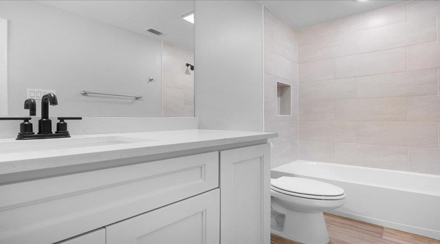 1227 Sambar Lp, Laredo, Texas 78045, 4 Bedrooms Bedrooms, 6 Rooms Rooms,3 BathroomsBathrooms,Residential,For Sale,1227 Sambar Lp,20264805