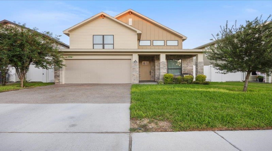 1227 Sambar Lp, Laredo, Texas 78045, 4 Bedrooms Bedrooms, 6 Rooms Rooms,3 BathroomsBathrooms,Residential,For Sale,1227 Sambar Lp,20264805