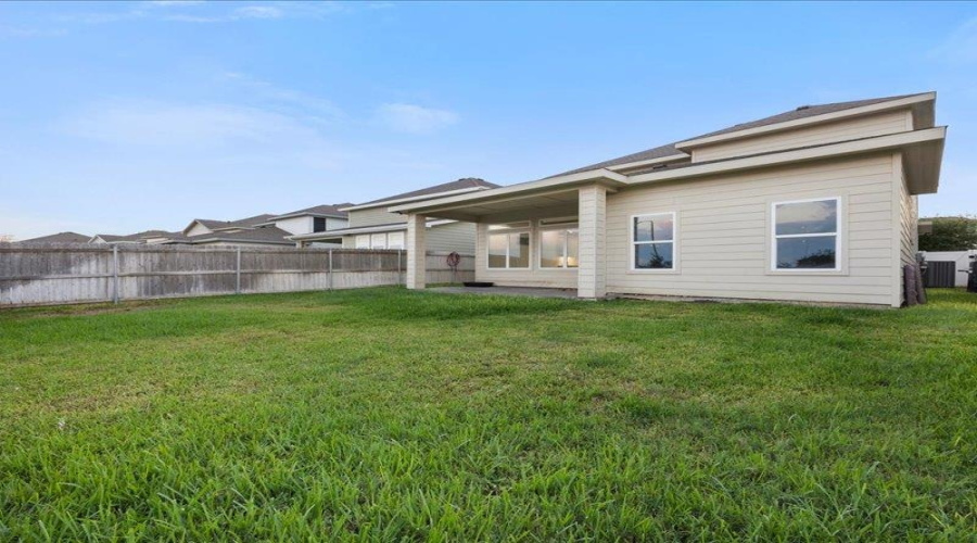 1227 Sambar Lp, Laredo, Texas 78045, 4 Bedrooms Bedrooms, 6 Rooms Rooms,3 BathroomsBathrooms,Residential,For Sale,1227 Sambar Lp,20264805