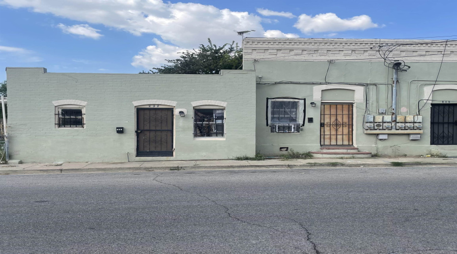 1801 Hidalgo St, Laredo, Texas 78040, ,Multi-family,For Sale,1801 Hidalgo St,20264804