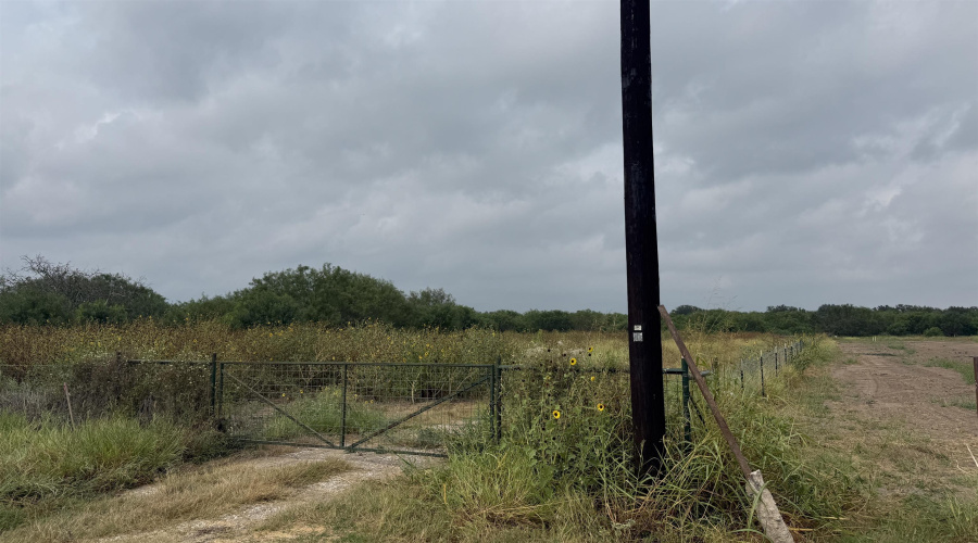37 Nueces River Ranch Rd., Crystal City, Texas 78839, ,Land,For Sale,37 Nueces River Ranch Rd.,20264812