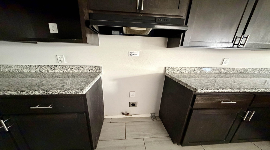 5805 Seminario Ln., LAREDO, Texas 78046, 4 Bedrooms Bedrooms, 7 Rooms Rooms,2 BathroomsBathrooms,Residential,For Sale,5805 Seminario Ln.,20264808