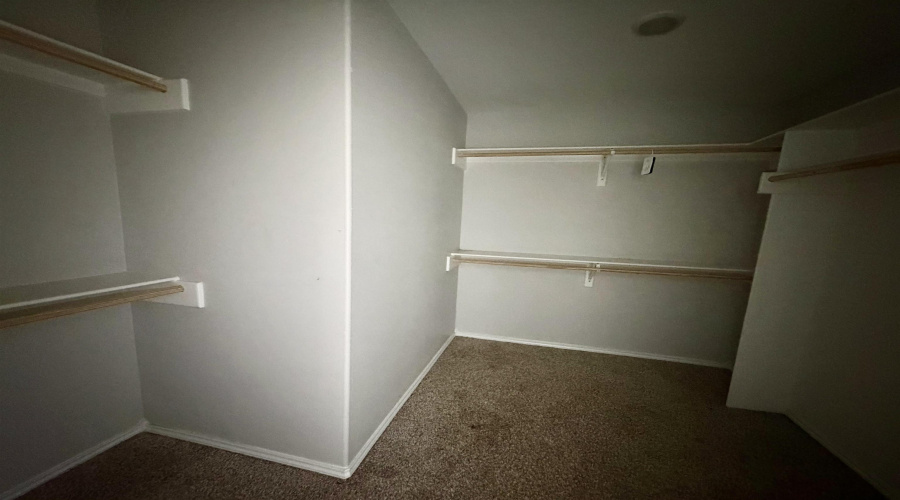 5805 Seminario Ln., LAREDO, Texas 78046, 4 Bedrooms Bedrooms, 7 Rooms Rooms,2 BathroomsBathrooms,Residential,For Sale,5805 Seminario Ln.,20264808