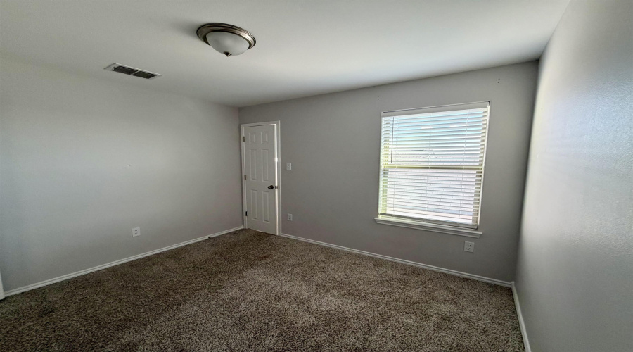 5805 Seminario Ln., LAREDO, Texas 78046, 4 Bedrooms Bedrooms, 7 Rooms Rooms,2 BathroomsBathrooms,Residential,For Sale,5805 Seminario Ln.,20264808