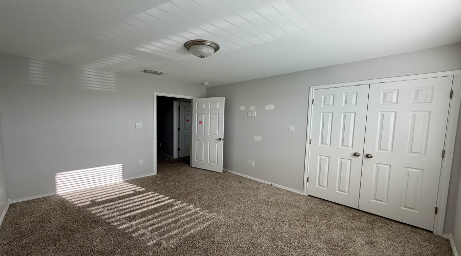 5805 Seminario Ln., LAREDO, Texas 78046, 4 Bedrooms Bedrooms, 7 Rooms Rooms,2 BathroomsBathrooms,Residential,For Sale,5805 Seminario Ln.,20264808