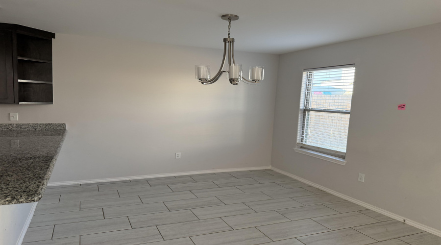 5805 Seminario Ln., LAREDO, Texas 78046, 4 Bedrooms Bedrooms, 7 Rooms Rooms,2 BathroomsBathrooms,Residential,For Sale,5805 Seminario Ln.,20264808