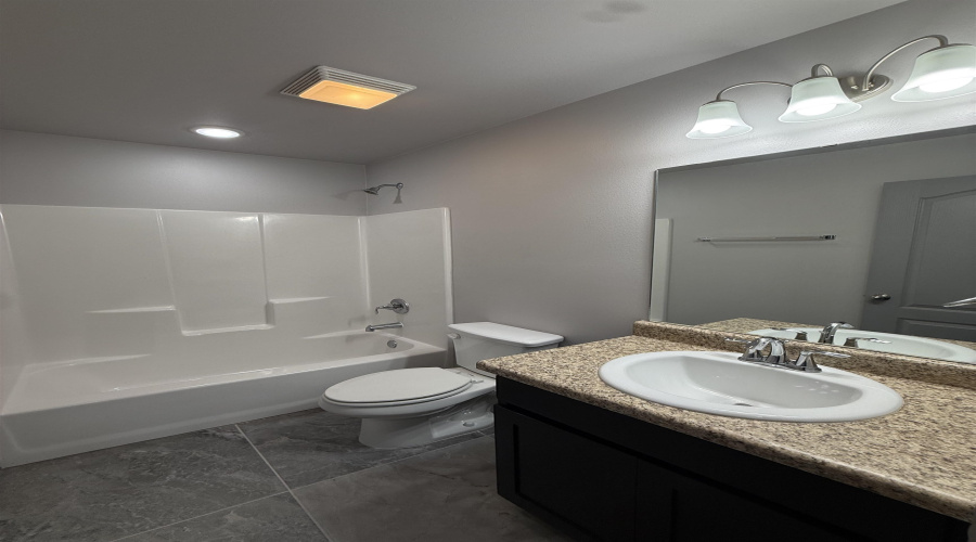 1536 Port Texas Dr., Laredo, Texas 78045, 3 Bedrooms Bedrooms, 6 Rooms Rooms,2 BathroomsBathrooms,Residential,For Sale,1536 Port Texas Dr.,20264809
