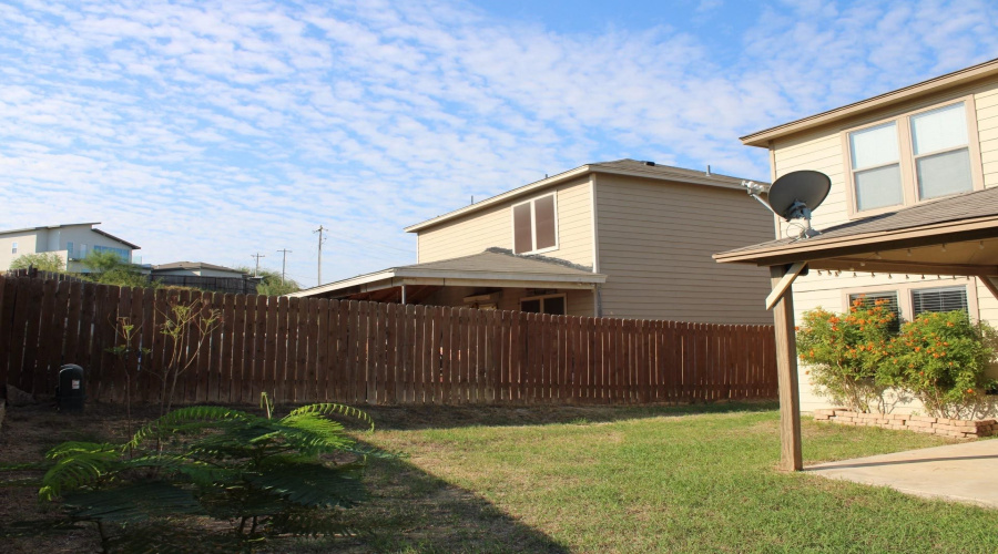 405 Almeja Dr, Laredo, Texas 78043, 3 Bedrooms Bedrooms, 6 Rooms Rooms,2 BathroomsBathrooms,Residential,For Rent,405 Almeja Dr,20264810