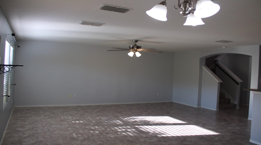 405 Almeja Dr, Laredo, Texas 78043, 3 Bedrooms Bedrooms, 6 Rooms Rooms,2 BathroomsBathrooms,Residential,For Rent,405 Almeja Dr,20264810