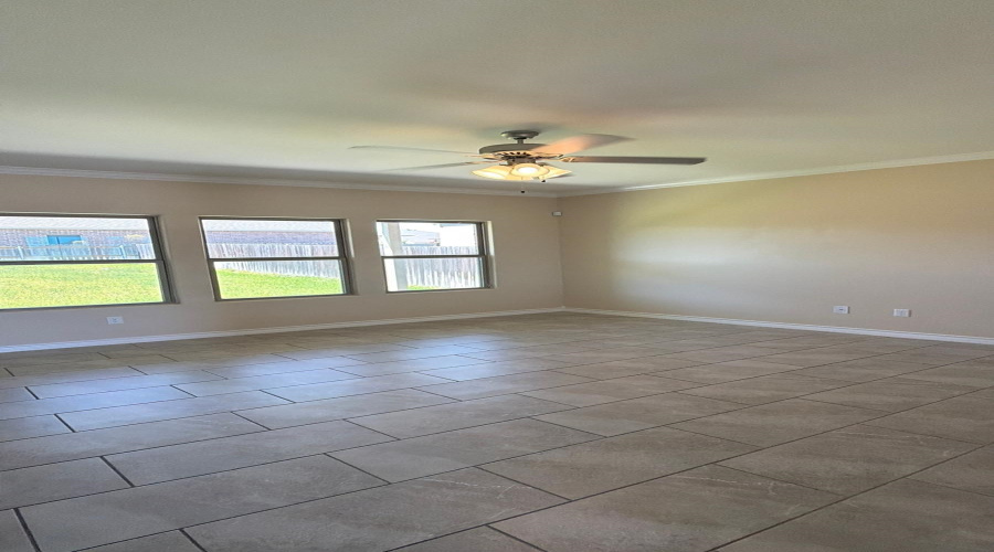 1408 Orto Dr., laredo, Texas 78045, 4 Bedrooms Bedrooms, 8 Rooms Rooms,2 BathroomsBathrooms,Residential,For Sale,1408 Orto Dr.,20264813