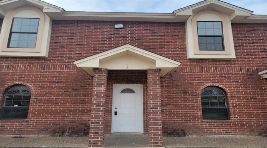 4101 Tilden Ave, Laredo, Texas 78041, 2 Bedrooms Bedrooms, 5 Rooms Rooms,2 BathroomsBathrooms,Residential,For Rent,4101 Tilden Ave,20264814