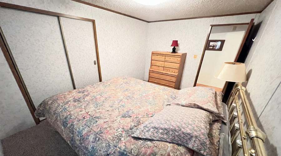 134 Sunshine Ln., Zapata, Texas 78076, 2 Bedrooms Bedrooms, 4 Rooms Rooms,1 BathroomBathrooms,Residential,For Sale,134 Sunshine Ln.,20261603
