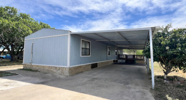 134 Sunshine Ln., Zapata, Texas 78076, 2 Bedrooms Bedrooms, 4 Rooms Rooms,1 BathroomBathrooms,Residential,For Sale,134 Sunshine Ln.,20261603