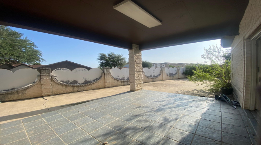 155 Knoll Ave, Laredo, Texas 78045, 3 Bedrooms Bedrooms, 6 Rooms Rooms,3 BathroomsBathrooms,Residential,For Sale,155 Knoll Ave,20264818