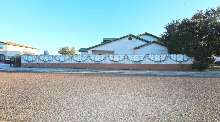 155 Knoll Ave, Laredo, Texas 78045, 3 Bedrooms Bedrooms, 6 Rooms Rooms,3 BathroomsBathrooms,Residential,For Sale,155 Knoll Ave,20264818