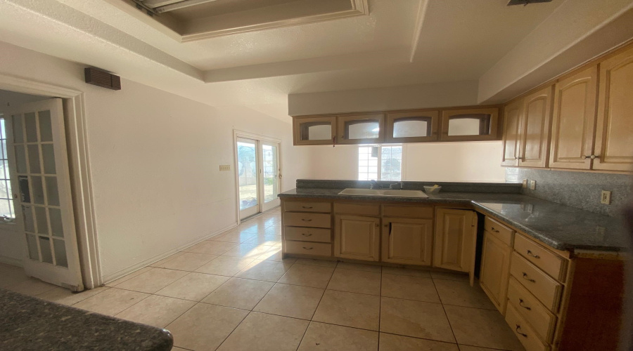 155 Knoll Ave, Laredo, Texas 78045, 3 Bedrooms Bedrooms, 6 Rooms Rooms,3 BathroomsBathrooms,Residential,For Sale,155 Knoll Ave,20264818