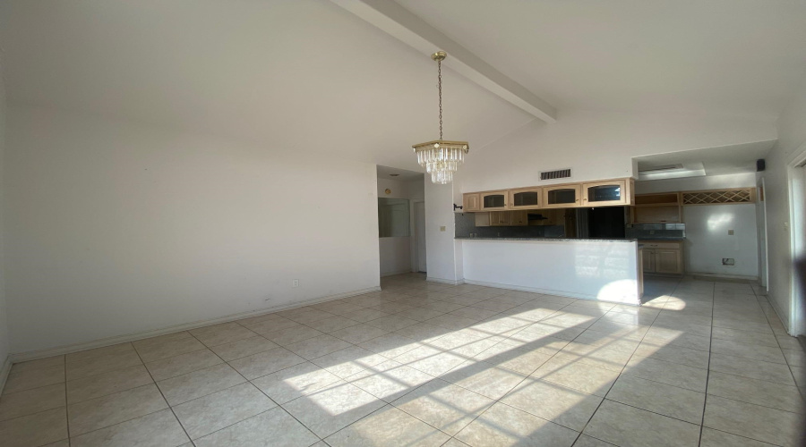 155 Knoll Ave, Laredo, Texas 78045, 3 Bedrooms Bedrooms, 6 Rooms Rooms,3 BathroomsBathrooms,Residential,For Sale,155 Knoll Ave,20264818