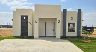 5054 Luna Grande Lp., Laredo, Texas 78046, 3 Bedrooms Bedrooms, 5 Rooms Rooms,2 BathroomsBathrooms,Residential,For Sale,5054 Luna Grande Lp.,20261558 5054 Luna Grande Lp., Laredo, Texas 78046, 3 Bedrooms Bedrooms, 5 Rooms Rooms,2 BathroomsBathrooms,Residential,For Sale,5054 Luna Grande Lp.,20261558