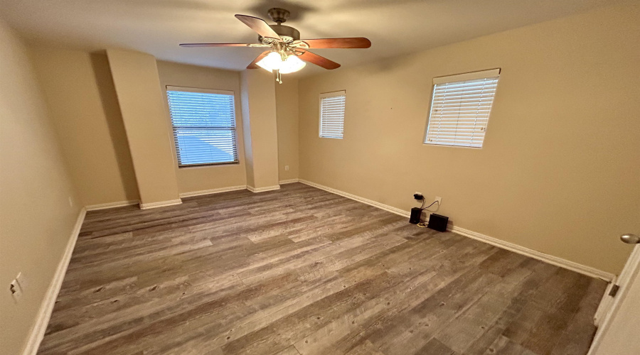 11126 Capistran Lp, Laredo, Texas 78045-7131, 4 Bedrooms Bedrooms, 8 Rooms Rooms,2 BathroomsBathrooms,Residential,For Sale,11126 Capistran Lp,20264825