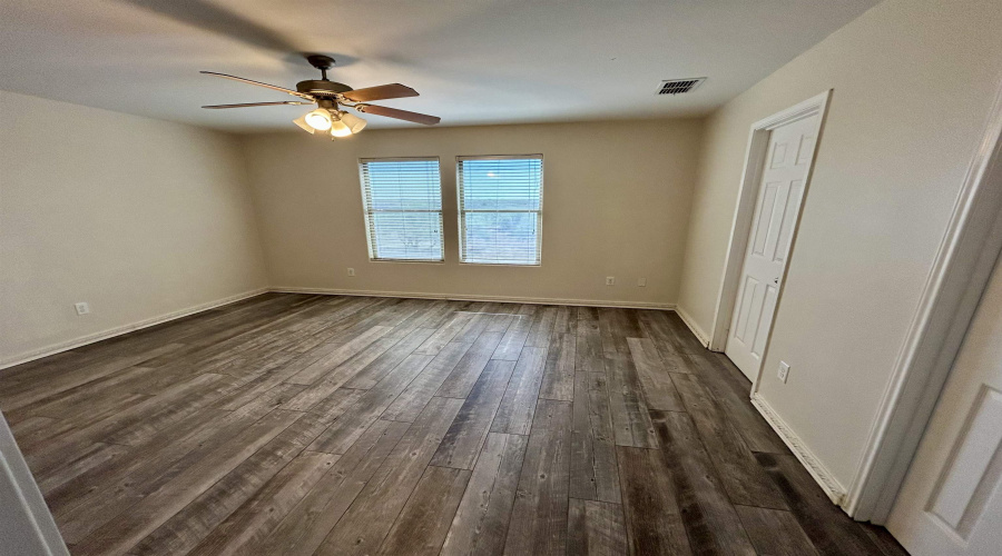 11126 Capistran Lp, Laredo, Texas 78045-7131, 4 Bedrooms Bedrooms, 8 Rooms Rooms,2 BathroomsBathrooms,Residential,For Sale,11126 Capistran Lp,20264825