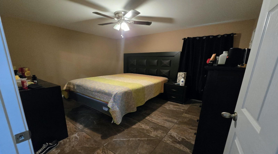 3812 Yvonne Ramirez Ct., Laredo, Texas 78046, 3 Bedrooms Bedrooms, 5 Rooms Rooms,2 BathroomsBathrooms,Residential,For Sale,3812 Yvonne Ramirez Ct.,20264839