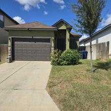 3812 Yvonne Ramirez Ct., Laredo, Texas 78046, 3 Bedrooms Bedrooms, 5 Rooms Rooms,2 BathroomsBathrooms,Residential,For Sale,3812 Yvonne Ramirez Ct.,20264839