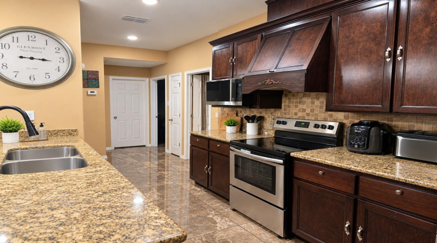3812 Yvonne Ramirez Ct., Laredo, Texas 78046, 3 Bedrooms Bedrooms, 5 Rooms Rooms,2 BathroomsBathrooms,Residential,For Sale,3812 Yvonne Ramirez Ct.,20264839