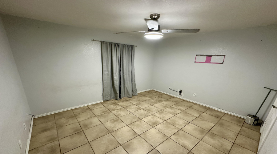 712 Oleander St, Laredo, Texas 78046, 3 Bedrooms Bedrooms, 6 Rooms Rooms,2 BathroomsBathrooms,Residential,For Sale,712 Oleander St,20264840