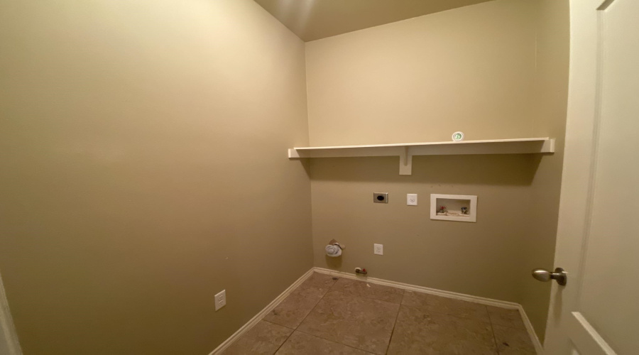 413 Windmill Palm, LAREDO, Texas 78045, 4 Bedrooms Bedrooms, 5 Rooms Rooms,2 BathroomsBathrooms,Residential,For Rent,413 Windmill Palm,20264841