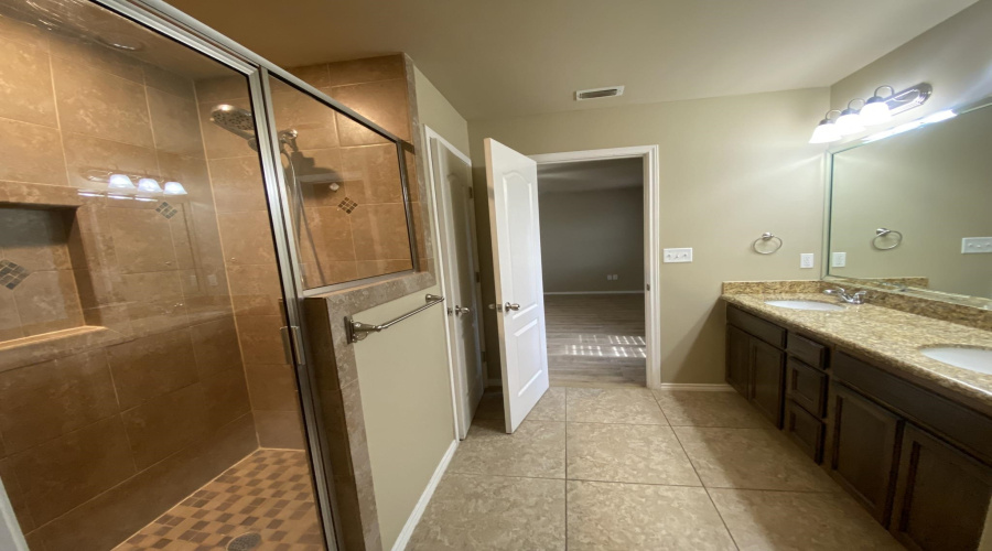 413 Windmill Palm, LAREDO, Texas 78045, 4 Bedrooms Bedrooms, 5 Rooms Rooms,2 BathroomsBathrooms,Residential,For Rent,413 Windmill Palm,20264841